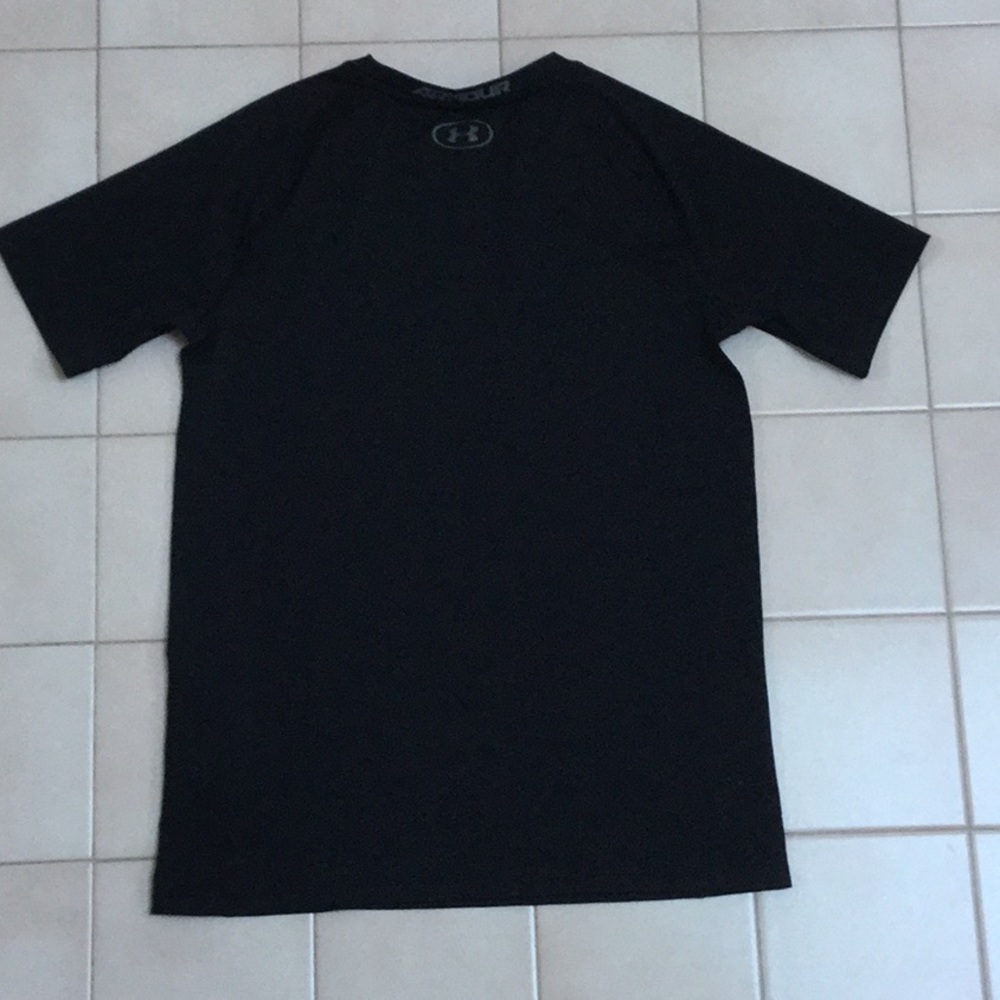 T-Shirt - Picture 2 of 2